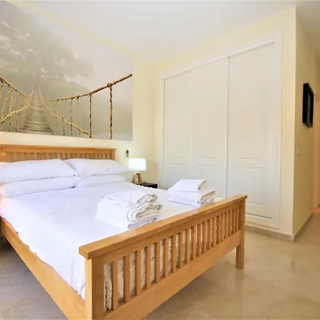 Angelika Appartement Estepona